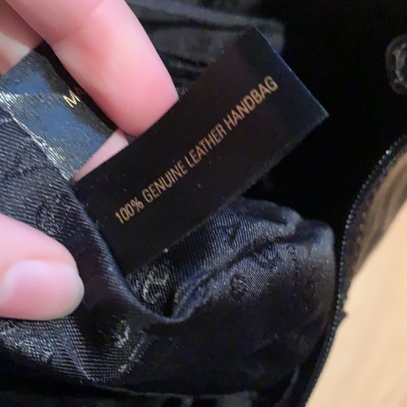 Etienne Aiger Genuine Leather Side Purse - Picture 8 of 10